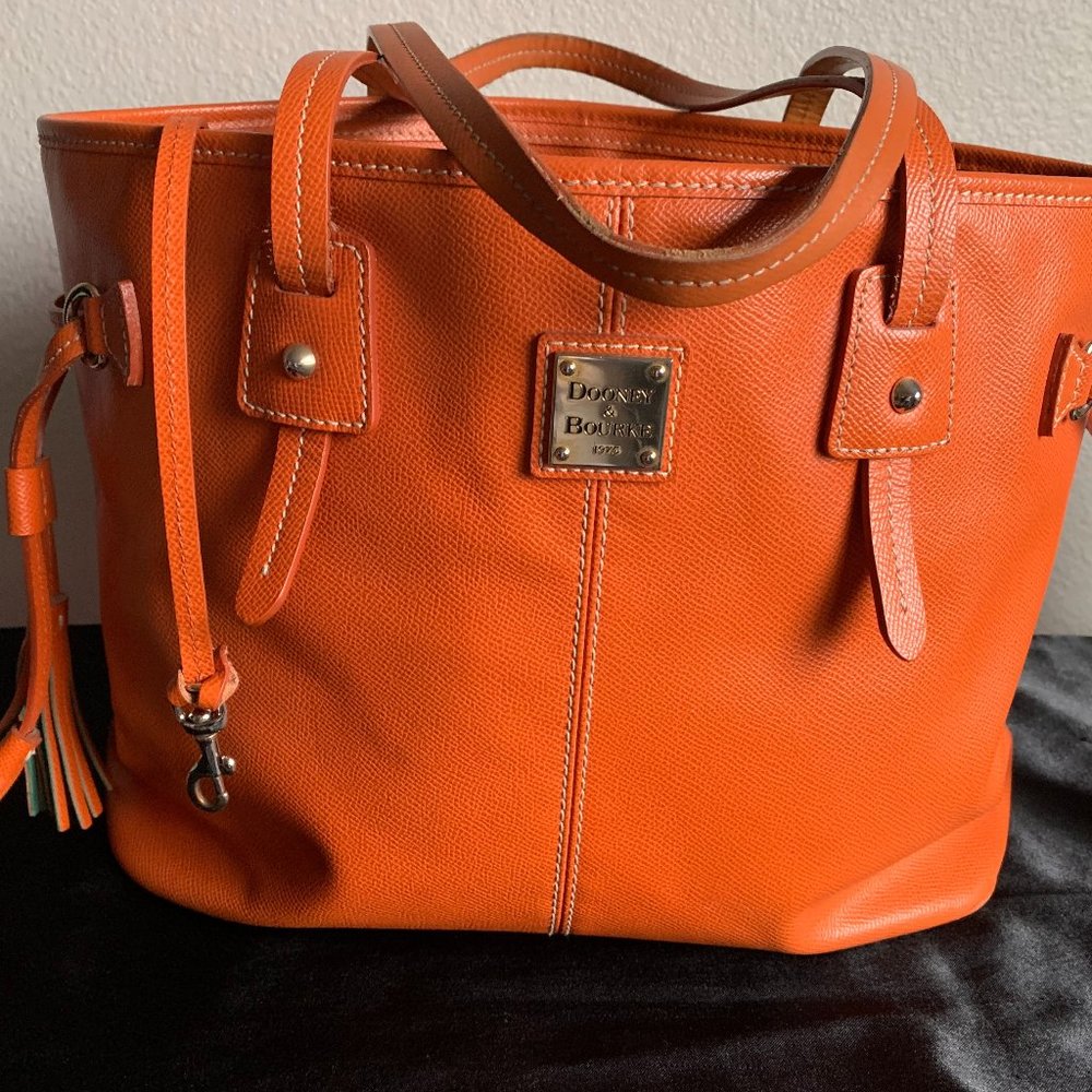 Dooney & Bourke Handbag